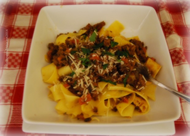 Papparadelle {Pasta} Bolognese
